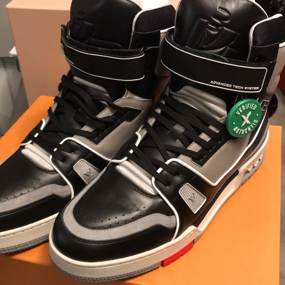 NWB LV Trainer Sneaker Boot High Blk/Gry